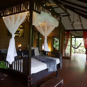 Treetops Retreat Holiday home Cairns
